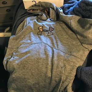 Underarmour Hoodie sweatshirt